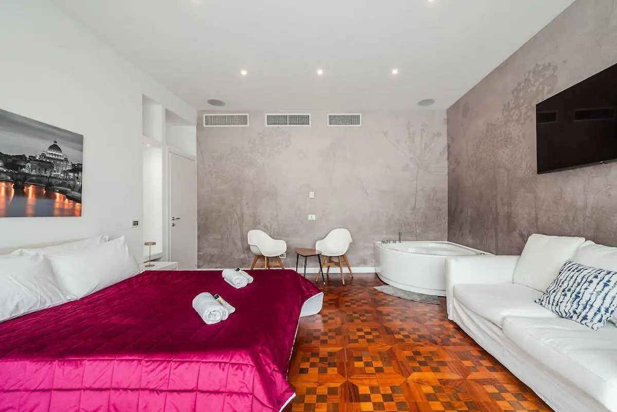 Rome Centre - Spacious Apartment - Jacuzzi - Ac - Wifi 0*,